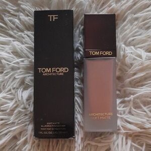 Tom Ford Architecture Soft Matte Foundation in Mocha